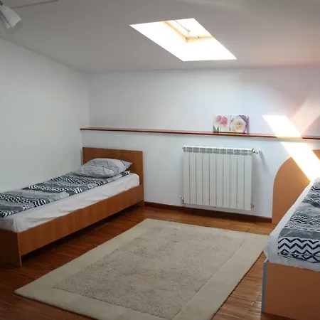 Dom wakacyjny ★★★★★ 3bdrm Spacious House 6+ Guests