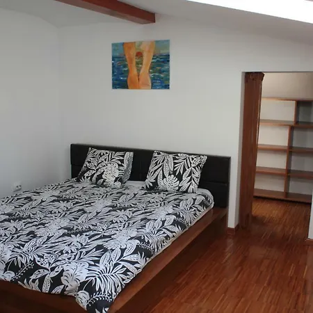 ★★★★★ 3bdrm Spacious House 6+ Guests * Bukareszt