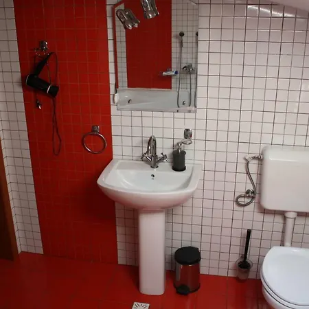 Case de vacanță ★★★★★ 3bdrm Spacious House 6+ Guests