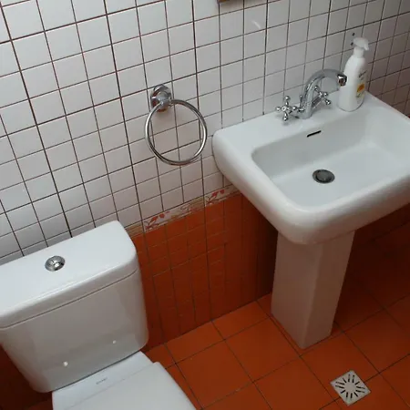 Case de vacanță ★★★★★ 3bdrm Spacious House 6+ Guests *